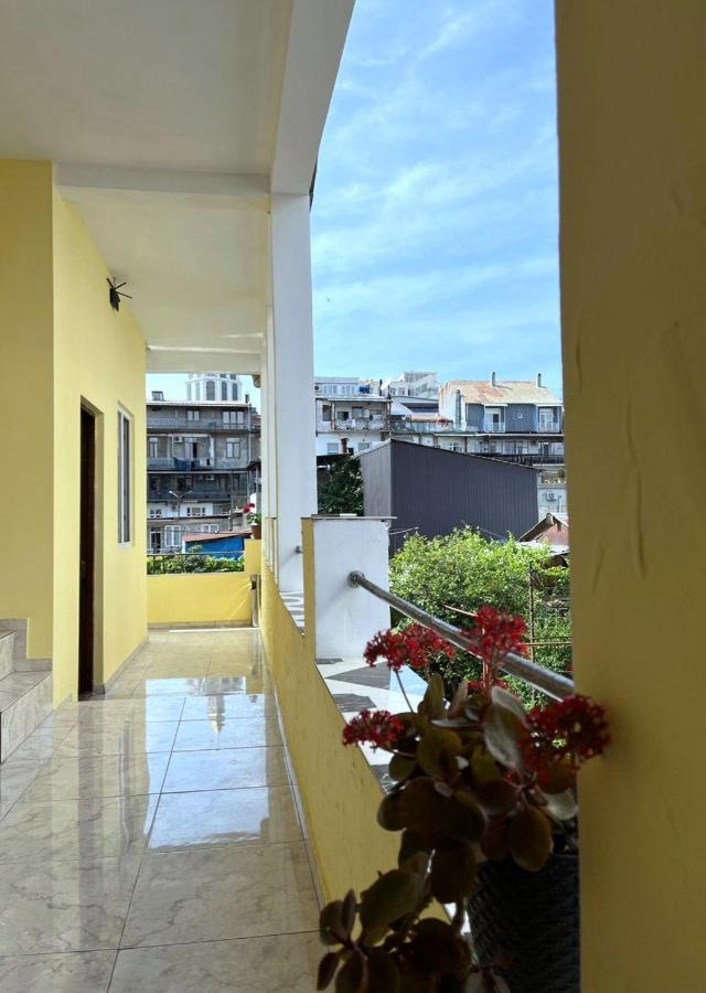Old Clty Hotel Batoumi Extérieur photo