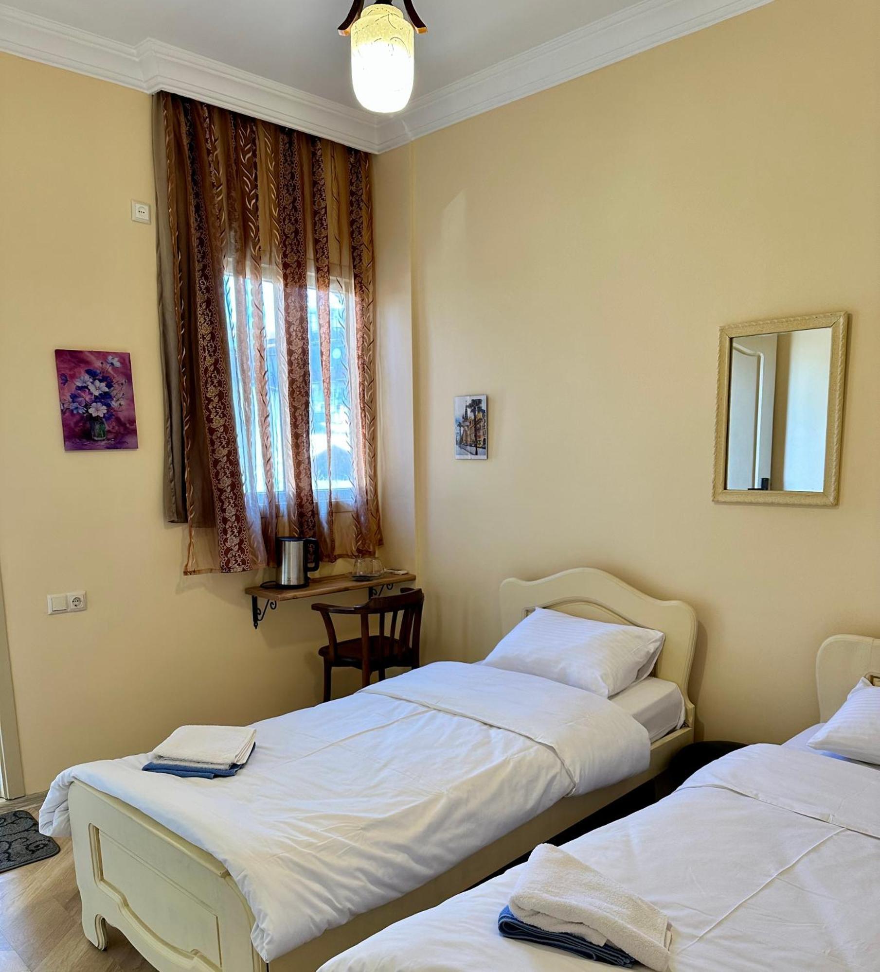 Old Clty Hotel Batoumi Extérieur photo