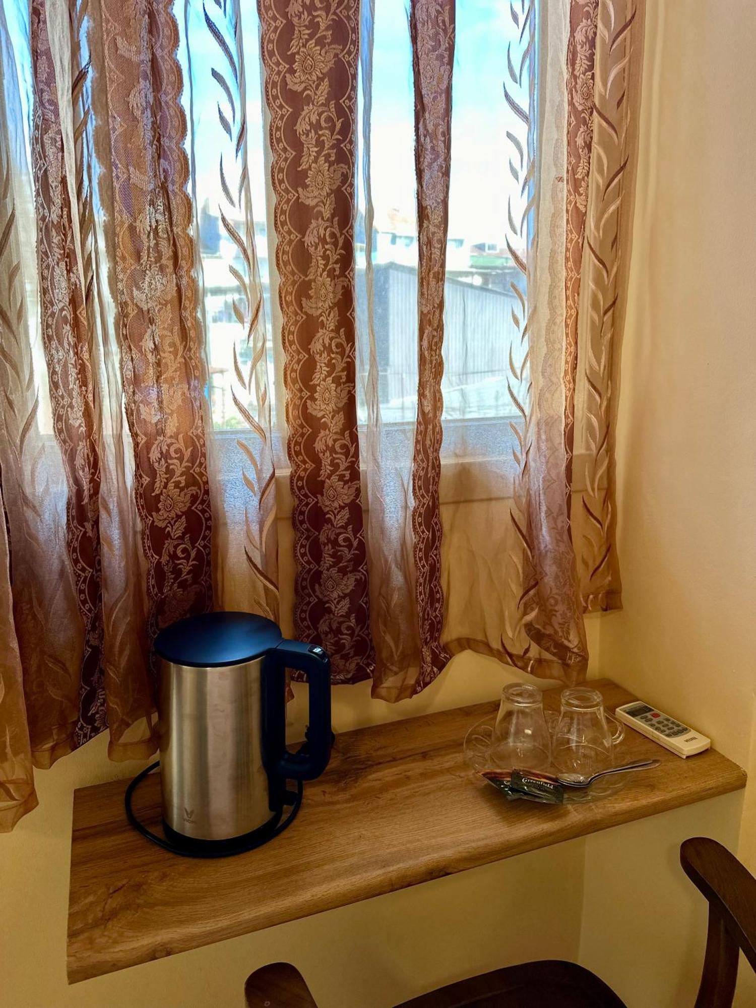 Old Clty Hotel Batoumi Extérieur photo